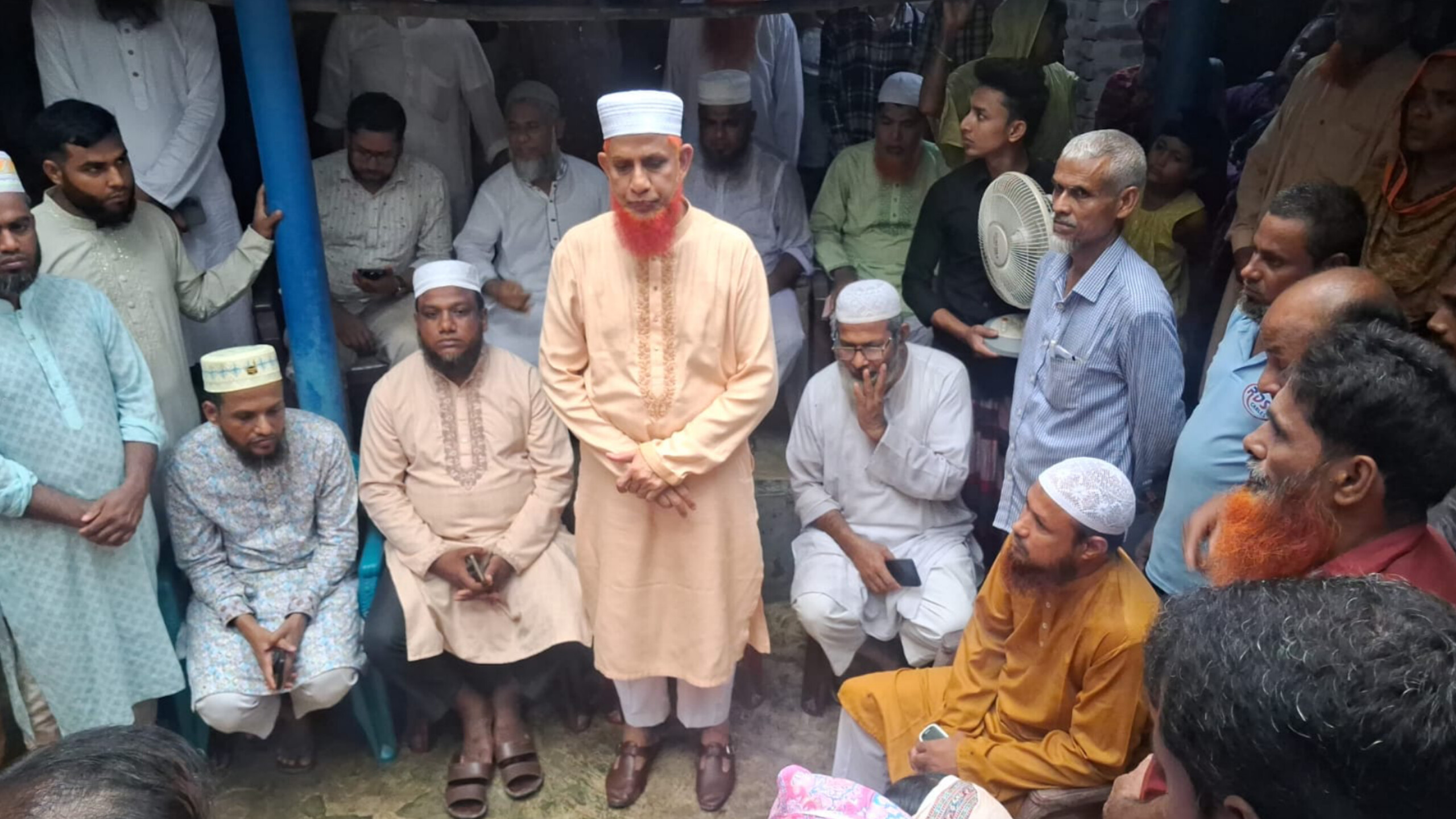 বাগমারায় সৌদি আরবে নিহত শ্যামলের পরিবারের পাশে এমপি ডাঃ আব্দুল বারী